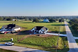 1208 Quarter Horse Trail, Angleton, TX 77515 - Photo 23