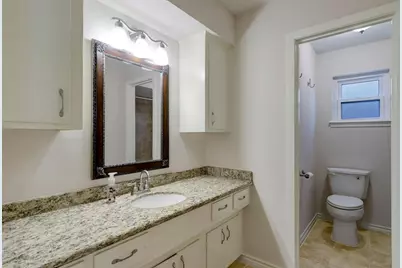 10403 Raritan Drive, Houston, TX 77043 - Photo 13