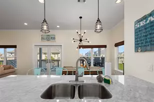 11446 Sea Butterfly, Galveston, TX 77554 - Photo 15