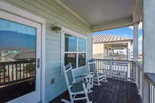 11446 Sea Butterfly, Galveston, TX 77554 - Photo 27