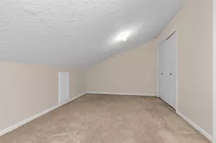 105 Seminole Dr, New Ulm, TX 78950 - Photo 27