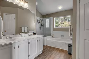 14219 Whitlock Dr, Houston, TX 77062 - Photo 9