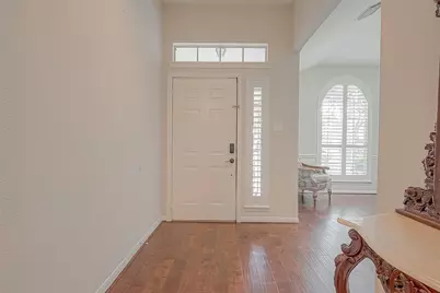 207 Rolling Plains Drive, Sugar Land, TX 77479 - Photo 7