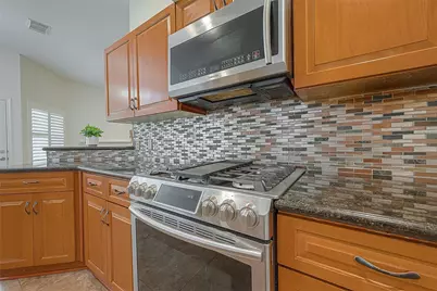 207 Rolling Plains Drive, Sugar Land, TX 77479 - Photo 17