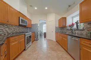 207 Rolling Plains Dr, Sugar Land, TX 77479 - Photo 13