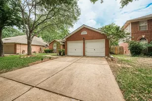 207 Rolling Plains Dr, Sugar Land, TX 77479 - Photo 5