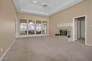 139 April Waters Dr N, Conroe, TX 77356 - Photo 9