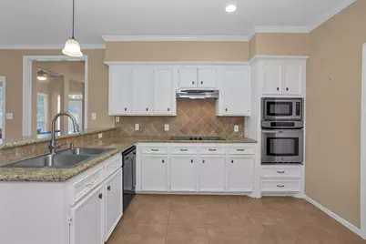 139 April Waters Drive N, Conroe, TX 77356 - Photo 17