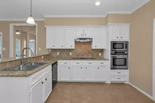 139 April Waters Dr N, Conroe, TX 77356 - Photo 17