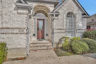 139 April Waters Dr N, Conroe, TX 77356 - Photo 5