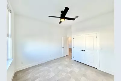 2102 Mechanic Street #304, Galveston, TX 77550 - Photo 9