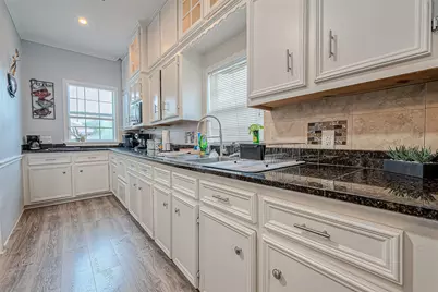 118 Jenkins Street, Houston, TX 77003 - Photo 9