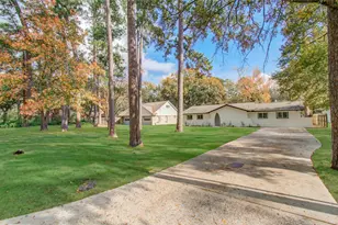 27226 Blueberry Hill Dr, Conroe, TX 77385 - Photo 5