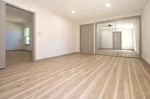 58 Hybiscus Ct, Lake Jackson, TX 77566 - Photo 5