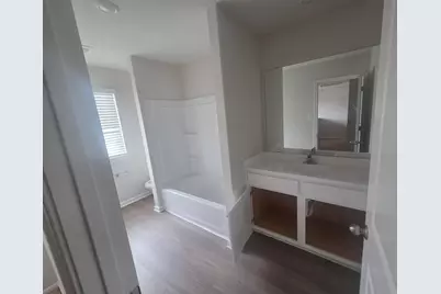 10356 Sweetwater Creek Drive, Cleveland, TX 77328 - Photo 15