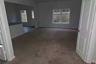 10356 Sweetwater Creek Dr Dr, Cleveland, TX 77328 - Photo 3