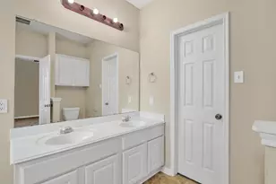 2002 Monarch Hollow Ln, Katy, TX 77449 - Photo 25
