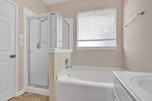 2002 Monarch Hollow Ln, Katy, TX 77449 - Photo 27
