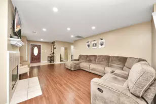 9510 Yearling Branch Dr, Houston, TX 77075 - Photo 7