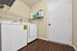 9510 Yearling Branch Dr, Houston, TX 77075 - Photo 11