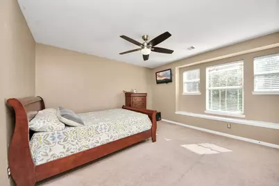 9510 Yearling Branch Dr, Houston, TX 77075 - Photo 35