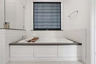 1710 Du Barry Ln, Houston, TX 77018 - Photo 11