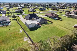 4527 Majestic Dr, Baytown, TX 77523 - Photo 5