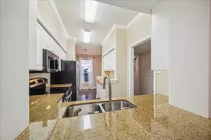 3623 Wakeforest St, Houston, TX 77098 - Photo 11