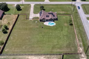 2688 Settler's Way Dr, Sealy, TX 77474 - Photo 41
