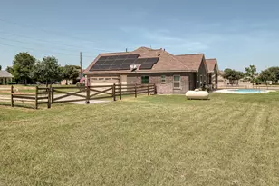 2688 Settler's Way Dr, Sealy, TX 77474 - Photo 35