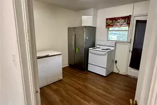 308 N Dallas St, Groesbeck, TX 76642 - Photo 7