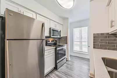 1111 W Main Street #2801, League City, TX 77573 - Photo 15
