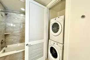 2303 Mid Ln, Houston, TX 77027 - Photo 5