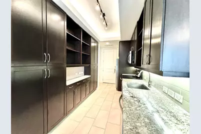 2303 Mid Lane #729, Houston, TX 77027 - Photo 9