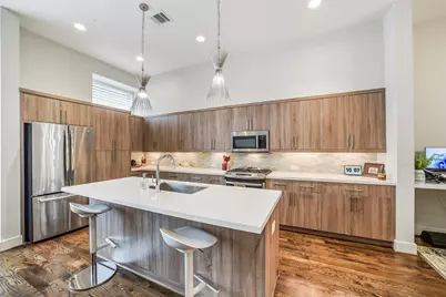 1004 California Street #203, Houston, TX 77006 - Photo 13