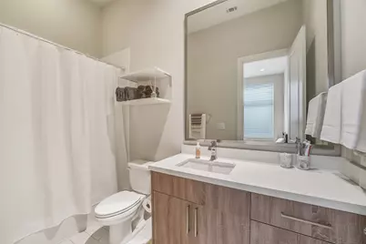 1004 California Street #203, Houston, TX 77006 - Photo 29