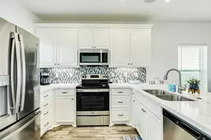 109D Santar Loop, Surfside Beach, TX 77541 - Photo 17