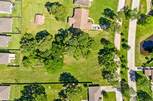 12995 Point Aquarius Blvd, Willis, TX 77318 - Photo 7