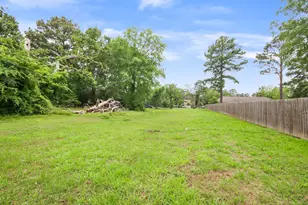 12995 Point Aquarius Blvd, Willis, TX 77318 - Photo 17