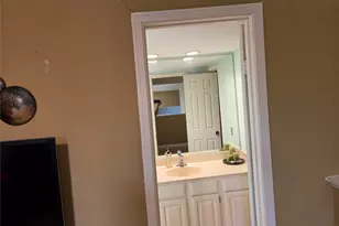 2425 Holly Hall St, Houston, TX 77054 - Photo 13