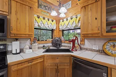 10077 Cravens Camp, Silsbee, TX 77656 - Photo 5