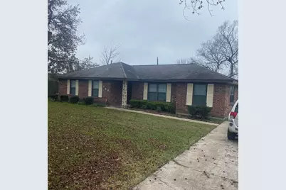 123 Lone Oak Drive, Highlands, TX 77562 - Photo 1