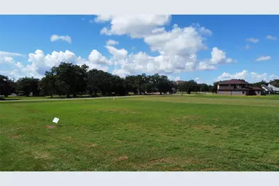 102 Lakeland Circle, Rosharon, TX 77583 - Photo 7