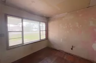8902 Kentshire Dr, Houston, TX 77078 - Photo 5