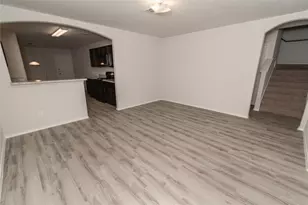 2722 S Lina Ct, Conroe, TX 77301 - Photo 3