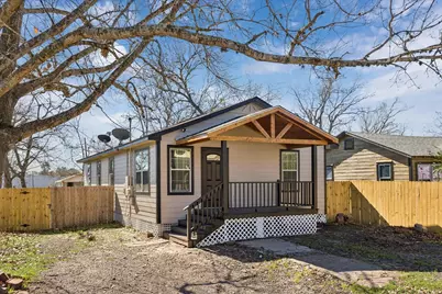 815 Fields Street, Richmond, TX 77469 - Photo 1