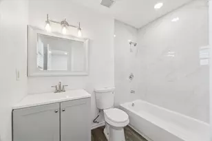 815 Fields St, Richmond, TX 77469 - Photo 9