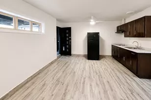 6107 Vinewood Dr, Houston, TX 77088 - Photo 21