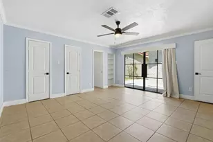 6107 Vinewood Dr, Houston, TX 77088 - Photo 13