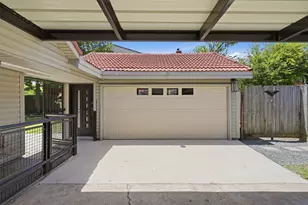 6107 Vinewood Dr, Houston, TX 77088 - Photo 19